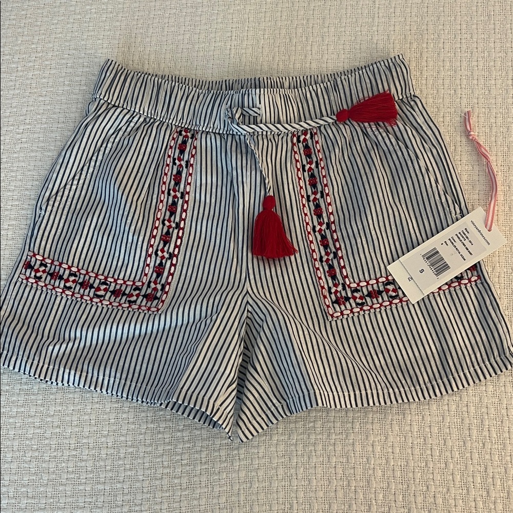 BNWT Girls Vineyard Vines Blue and White Striped Shorts with Red Size Small